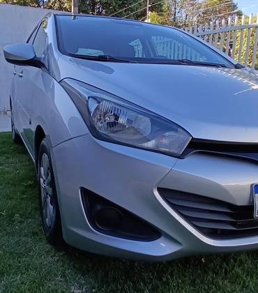 HYUNDAI HB20 1.0 COMFORT PLUS 12V FLEX 4P MANUAL HYUNDAI HB20 1.0 COMFORT PLUS 12V FLEX 4P MANUAL